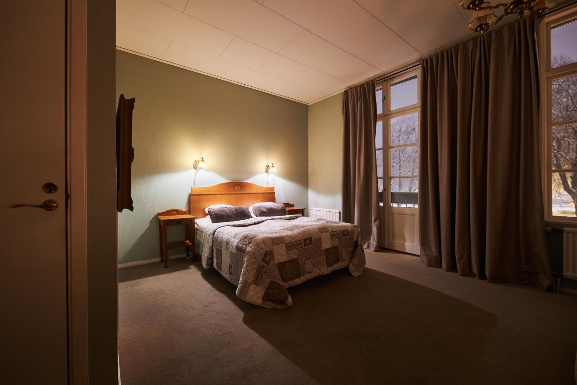 Hotell Laeckoe Lidkoping Exterior photo