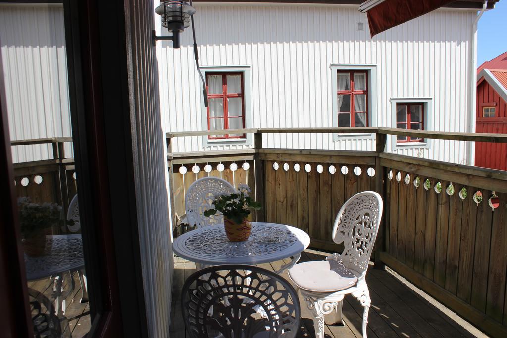 Hotell Laeckoe Lidkoping Exterior photo